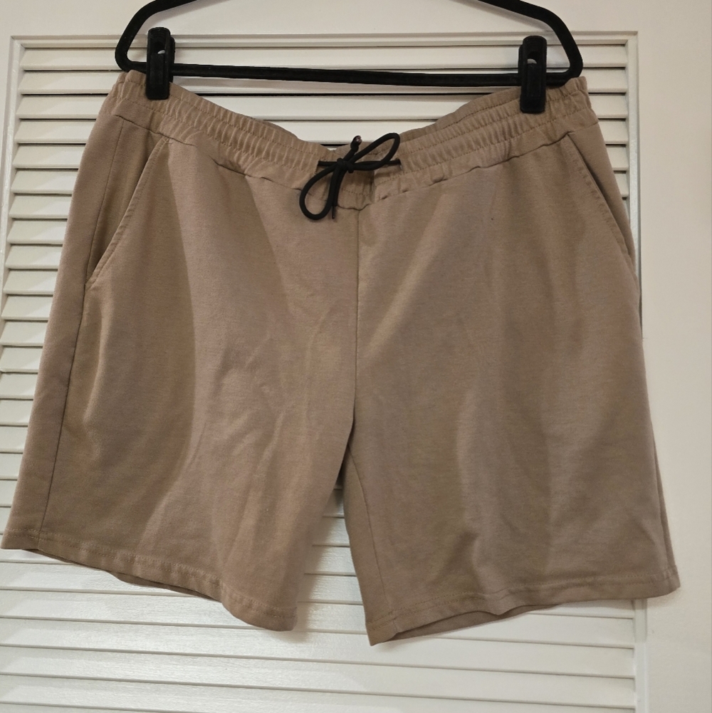 SHEIN - Men's Drawstring Shorts With Pockets